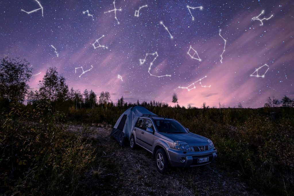 Pitea SUV mit Sternenhimmel und Sternzeichen