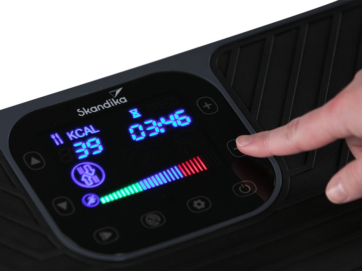 Bluetooth-Lautsprecher und Trainingsbändern skandika 4D Vibrationsplatte V3000 Vibration Plate im Curved Design mit Smart LED Technologie Trainingsvideo 